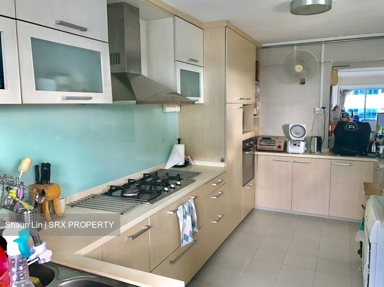 Hougang Avenue 10 thumbnail photo